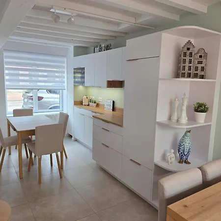La Petite Maison De Proche Lille 別荘 ロンク